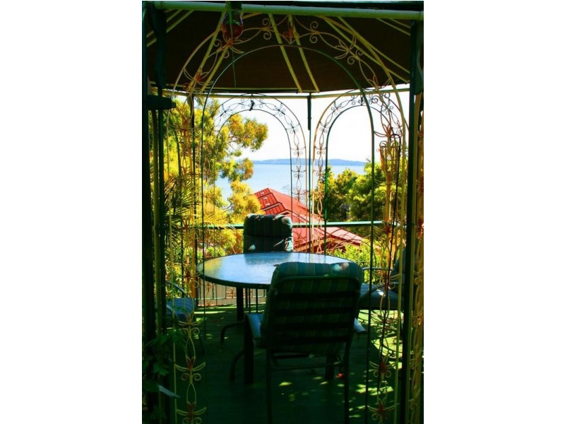 17a Nords Wharf Road, Nords Wharf NSW 2281