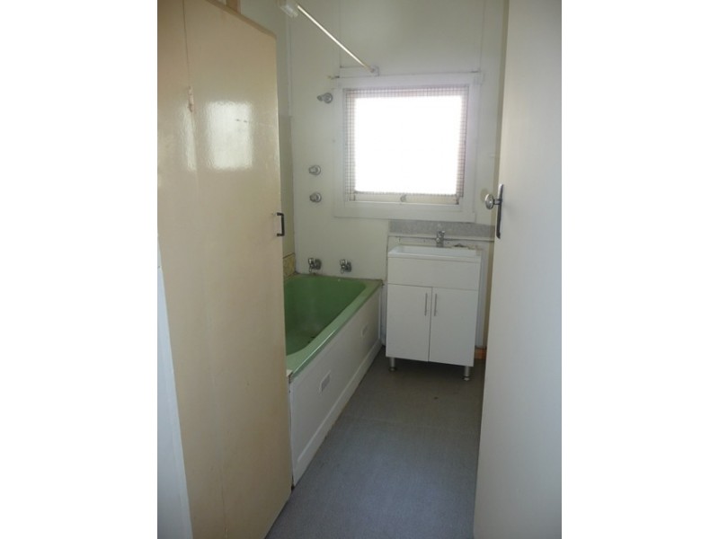 15 Lake Road, Swansea NSW 2281