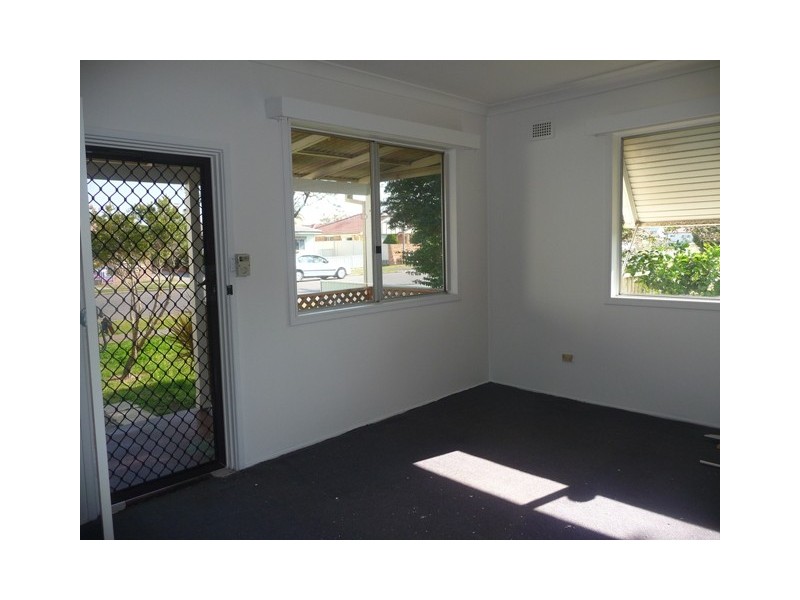 15 Lake Road, Swansea NSW 2281