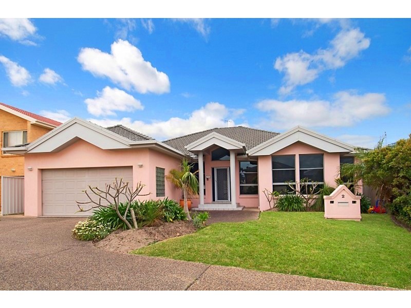 2 Brigantine Place, Caves Beach NSW 2281