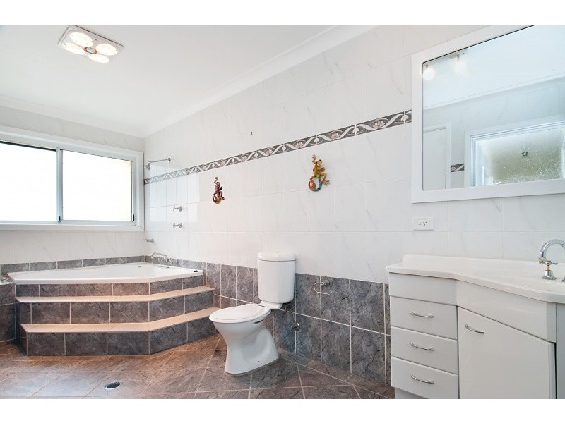 61 Lambton Parade, Swansea Heads NSW 2281