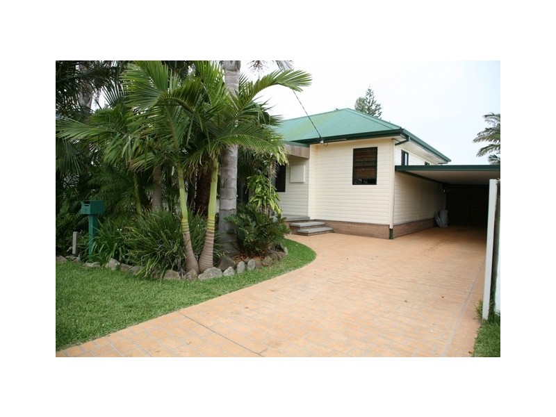 Blacksmiths NSW 2281