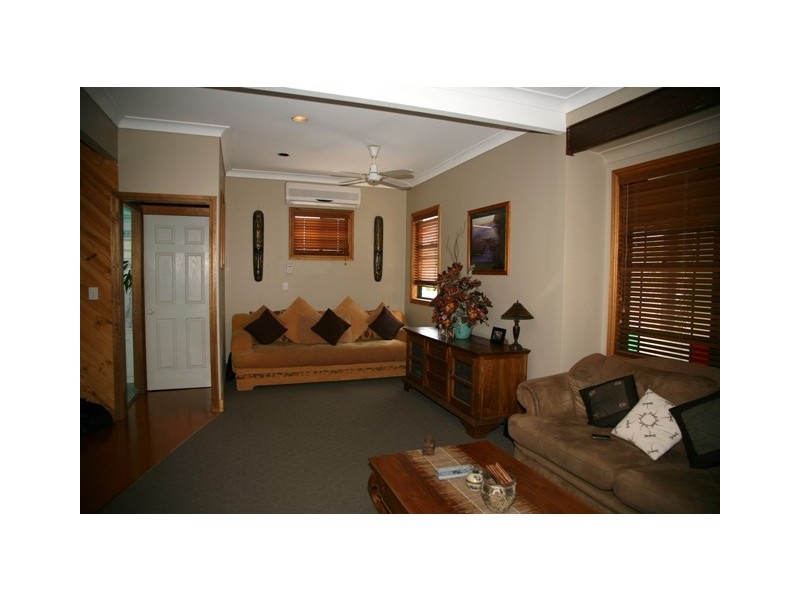 Blacksmiths NSW 2281