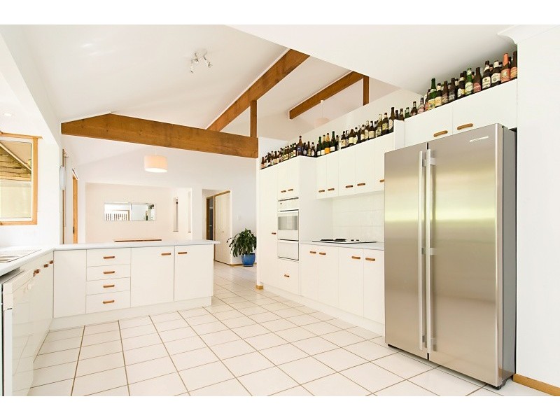 28 Copper Valley, Caves Beach NSW 2281