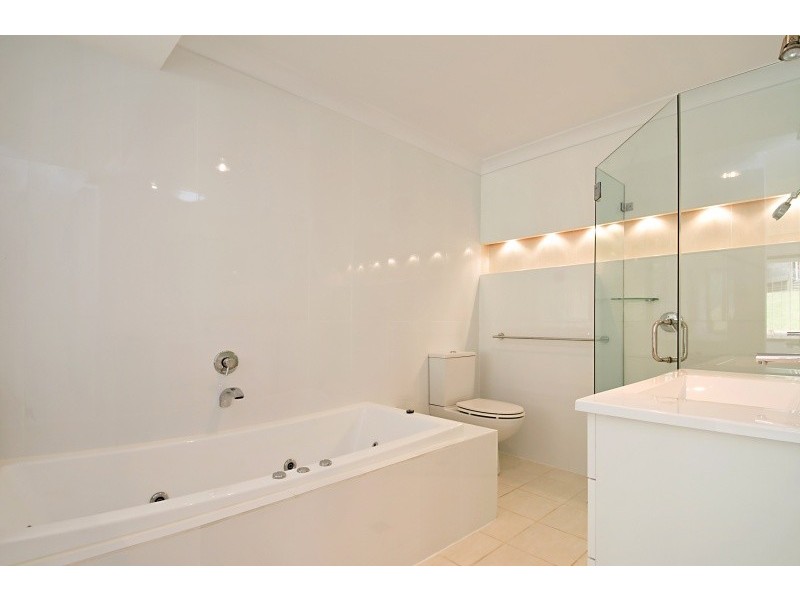 28 Copper Valley, Caves Beach NSW 2281