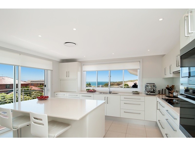 Caves Beach NSW 2281