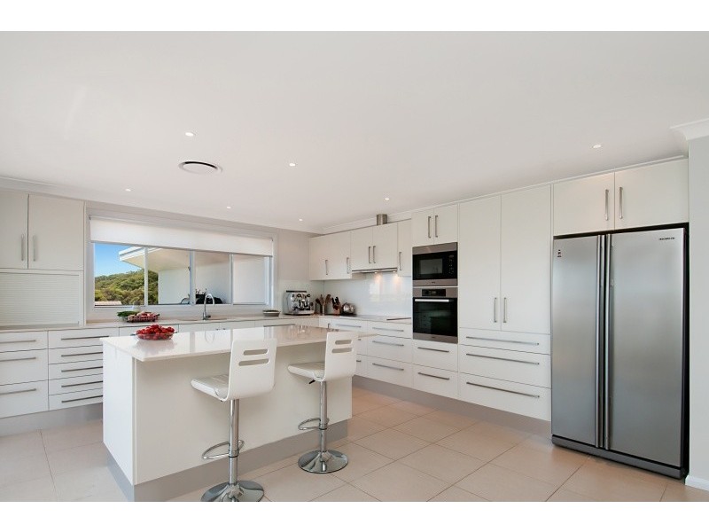 Caves Beach NSW 2281