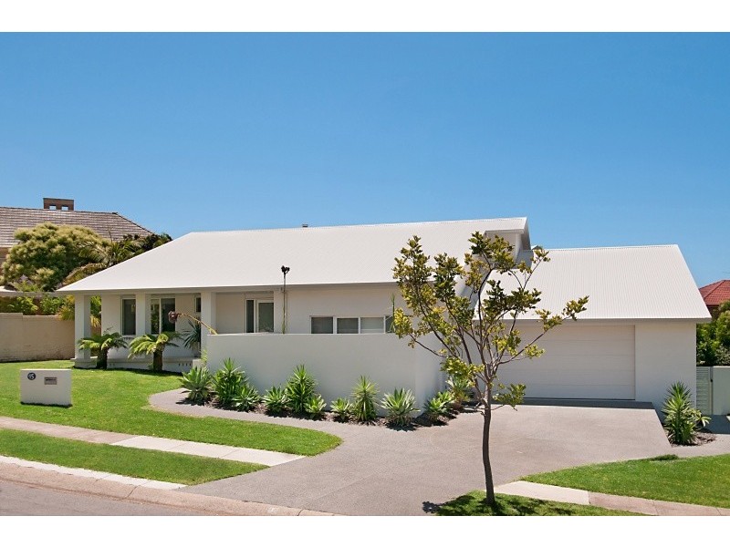 Caves Beach NSW 2281