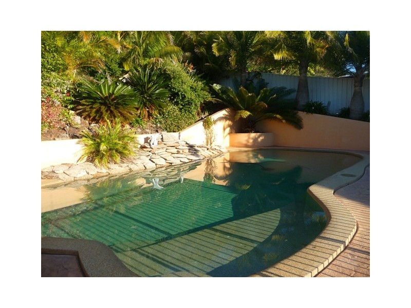 17 Silky Oak Drive, Caves Beach NSW 2281