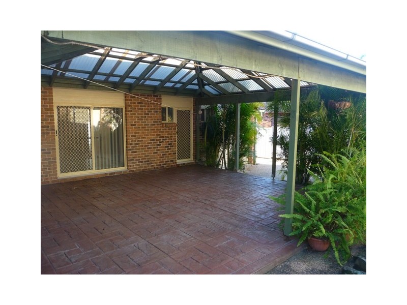 17 Silky Oak Drive, Caves Beach NSW 2281