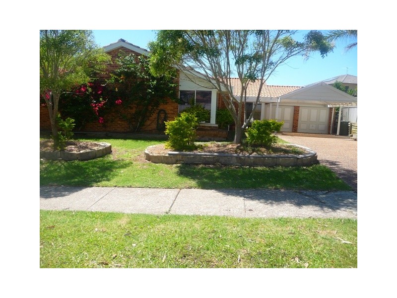 1 Cinnabar Close, Caves Beach NSW 2281