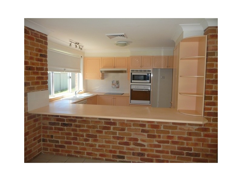 1 Cinnabar Close, Caves Beach NSW 2281
