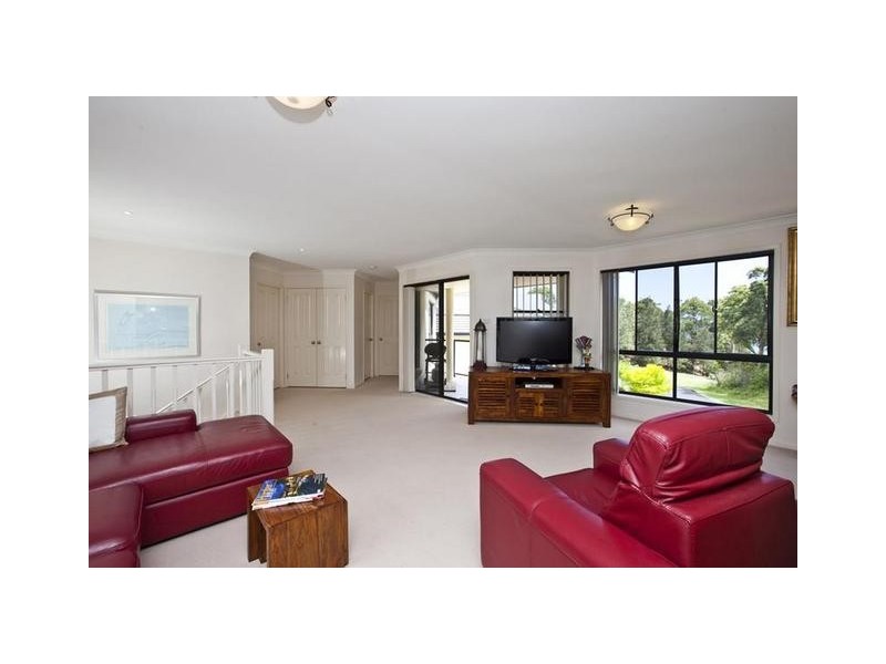 22 The Shores Way, Belmont NSW 2280