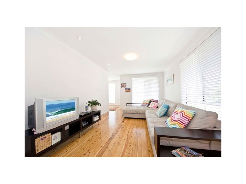 Blacksmiths NSW 2281