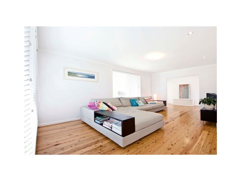 Blacksmiths NSW 2281