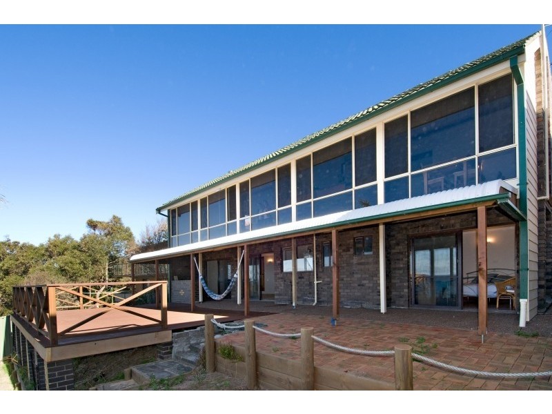 54 Scenic Drive, Caves Beach NSW 2281