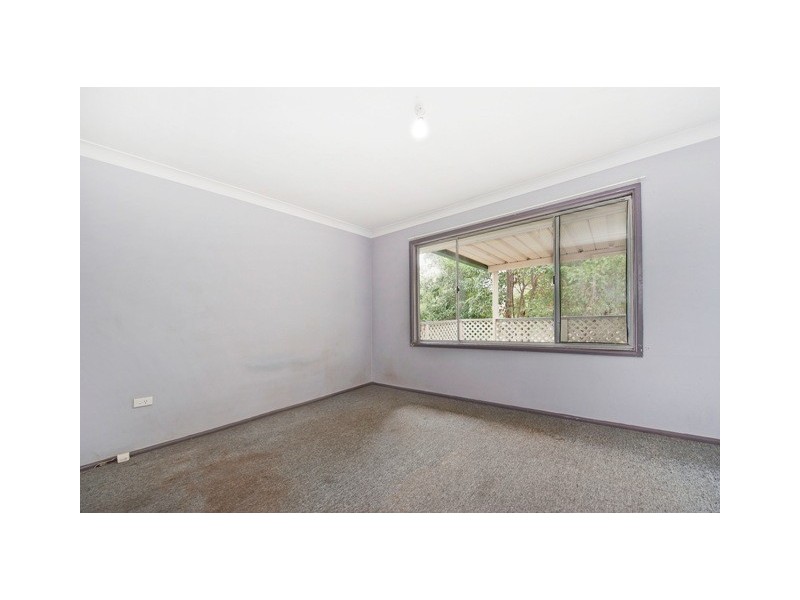 8 Bambara Road, Summerland Point NSW 2259