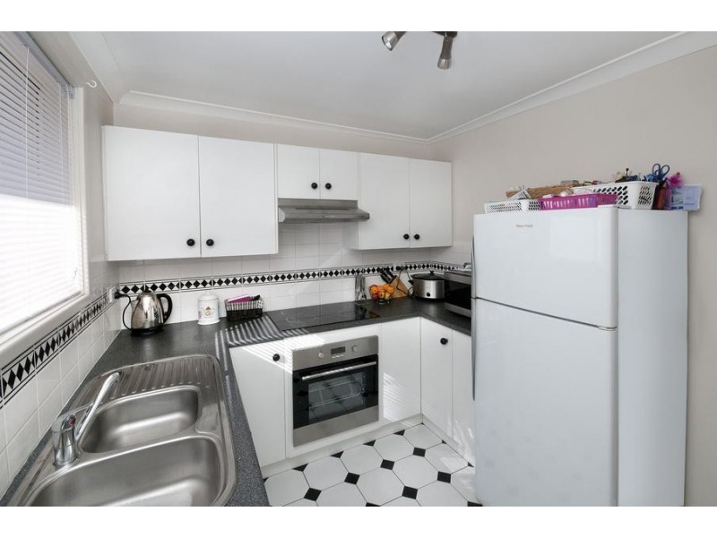 Blacksmiths NSW 2281