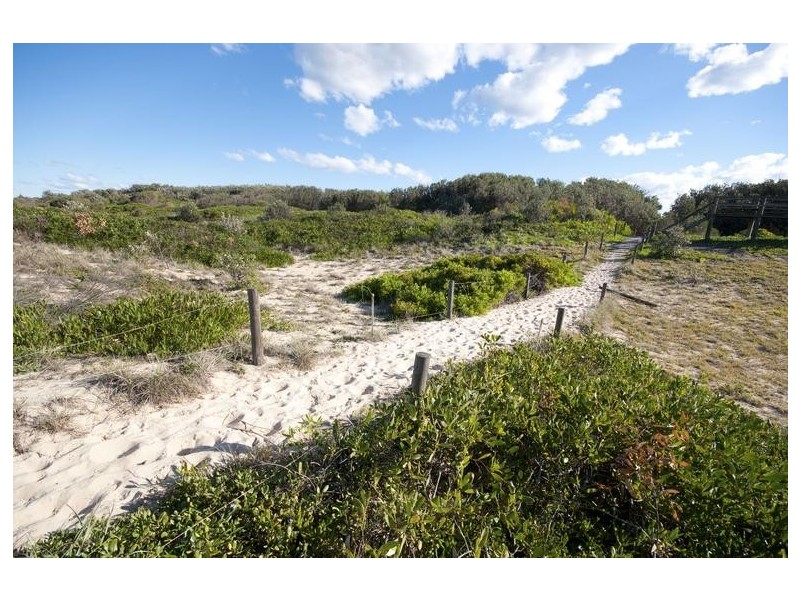 Blacksmiths NSW 2281