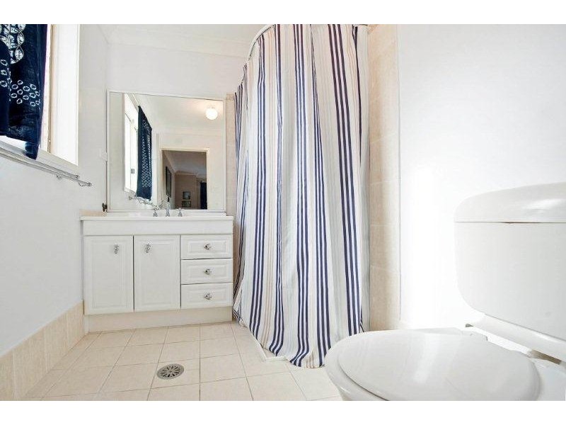 Blacksmiths NSW 2281