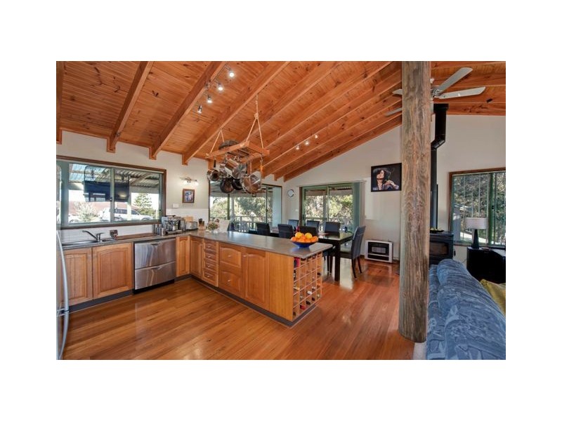 Caves Beach NSW 2281