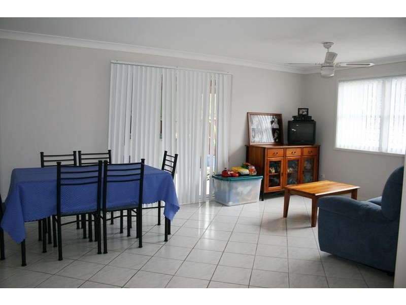 2 Civic Avenue, Caves Beach NSW 2281