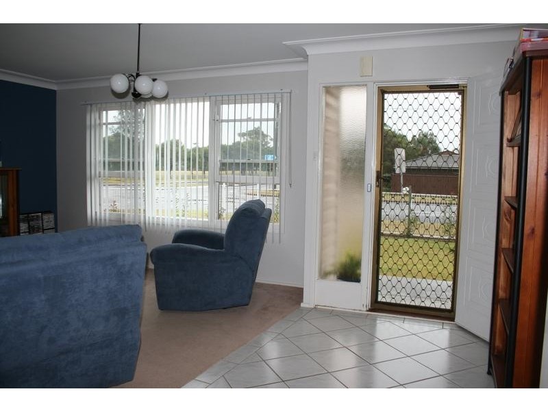 2 Civic Avenue, Caves Beach NSW 2281