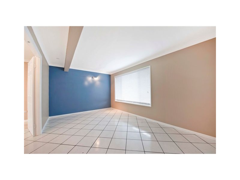31 Yeramba Close, Summerland Point NSW 2259