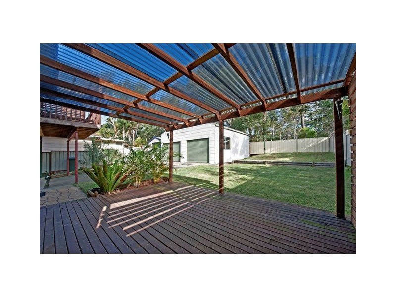31 Yeramba Close, Summerland Point NSW 2259