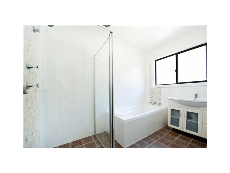 31 Yeramba Close, Summerland Point NSW 2259