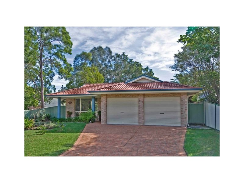 29 Cams Boulevarde, Summerland Point NSW 2259