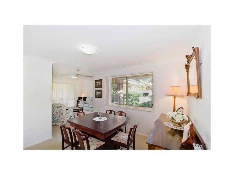 29 Cams Boulevarde, Summerland Point NSW 2259