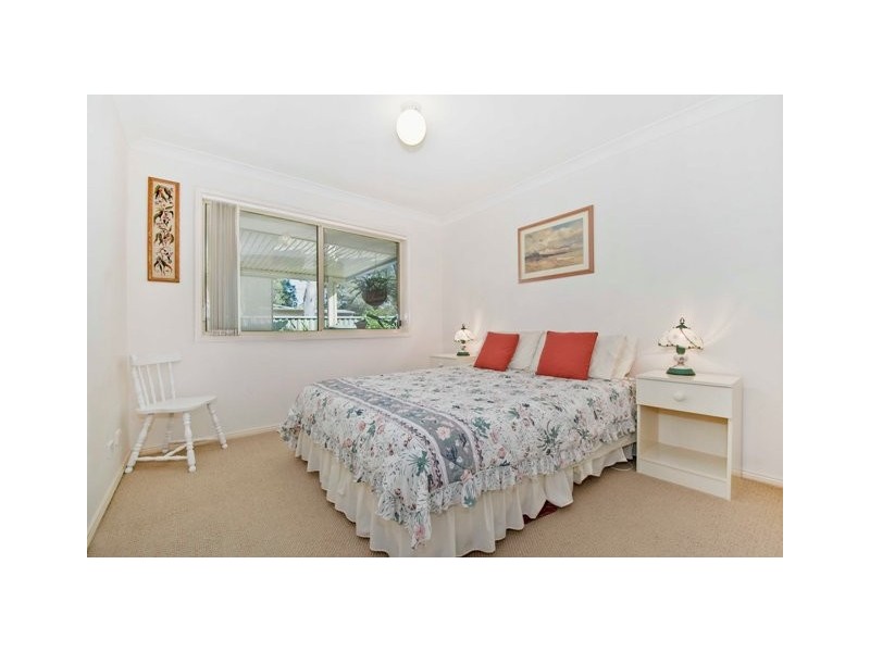 29 Cams Boulevarde, Summerland Point NSW 2259