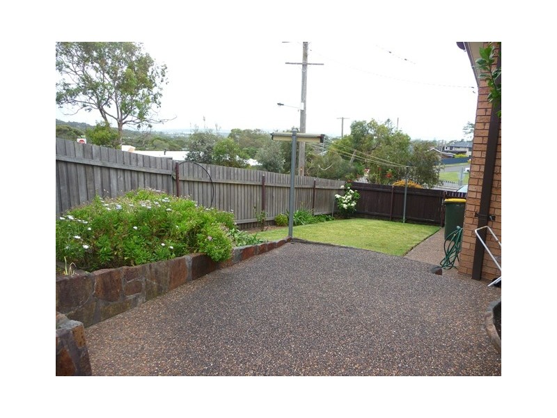 50 Park Avenue, Caves Beach NSW 2281