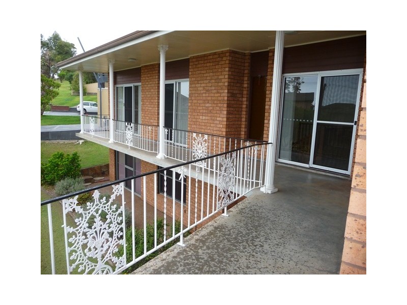 50 Park Avenue, Caves Beach NSW 2281