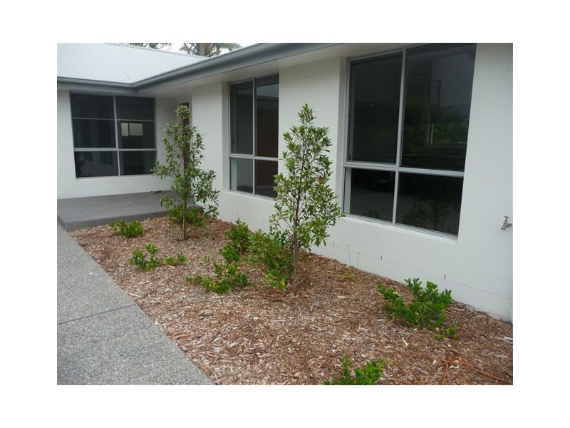 101a Macquarie Grove, Caves Beach NSW 2281