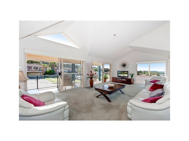 Caves Beach NSW 2281