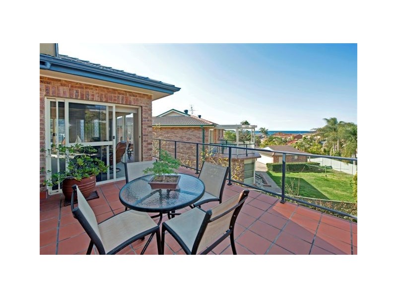 Caves Beach NSW 2281