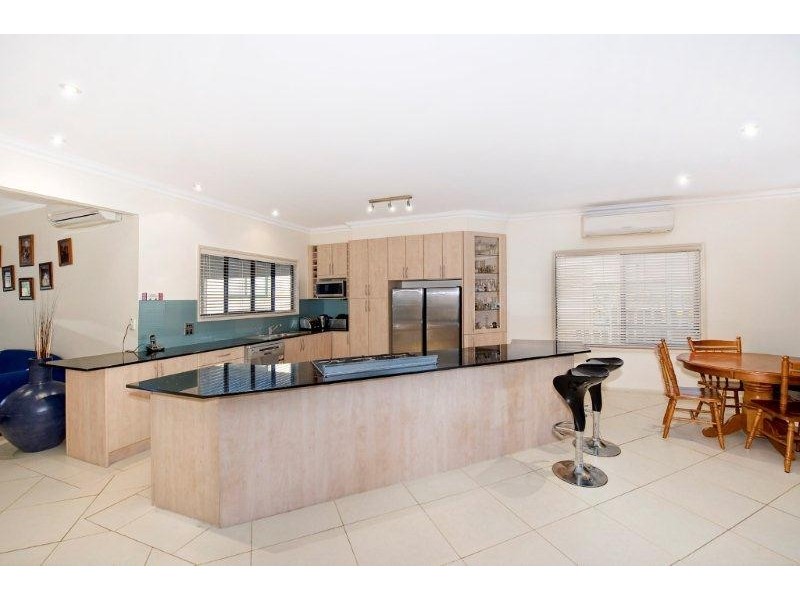 300 Old Pacific Highway, Swansea NSW 2281