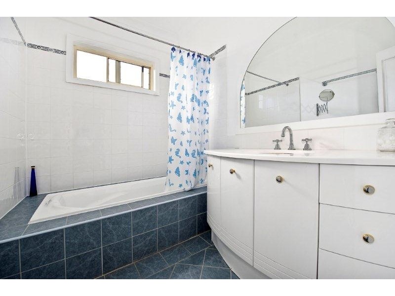 300 Old Pacific Highway, Swansea NSW 2281