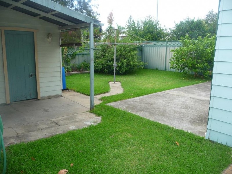 43 Robb Street, Belmont NSW 2280