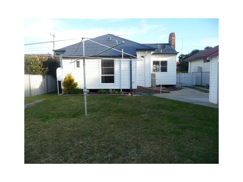 23 Hitchcock Avenue, Belmont NSW 2280