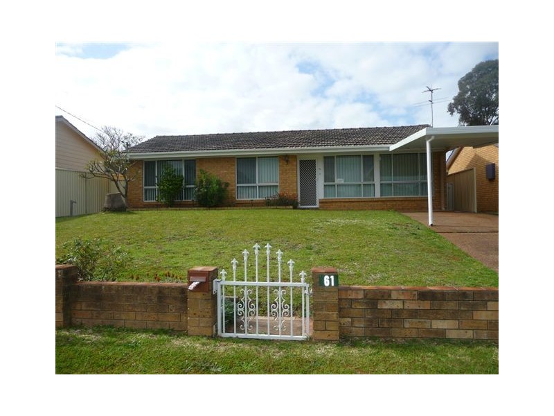 61 Cambpell Parade, Mannering Park NSW 2259