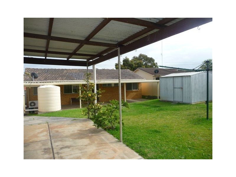 61 Cambpell Parade, Mannering Park NSW 2259