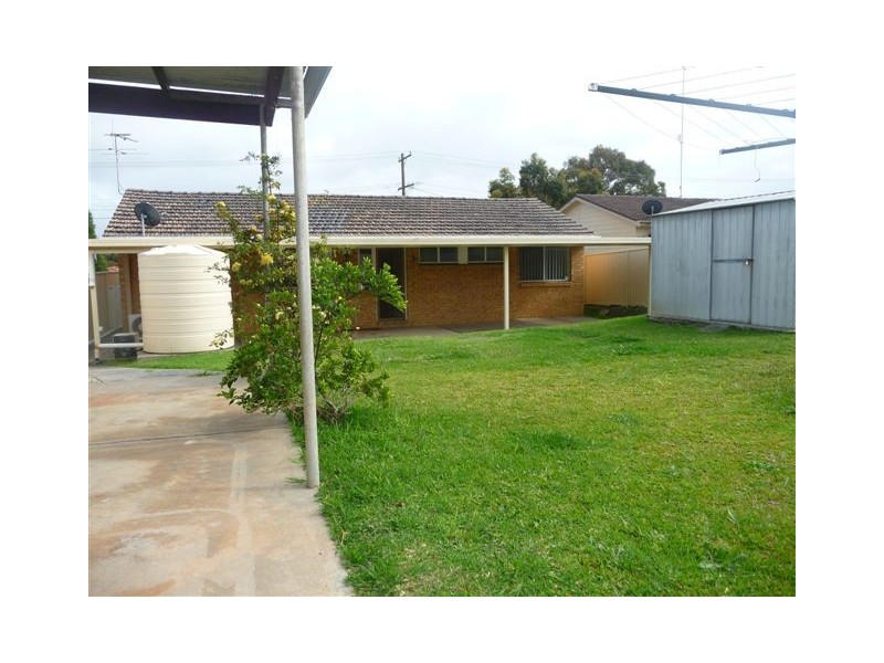 61 Cambpell Parade, Mannering Park NSW 2259