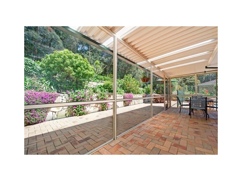 83 Silky Oak Drive, Caves Beach NSW 2281