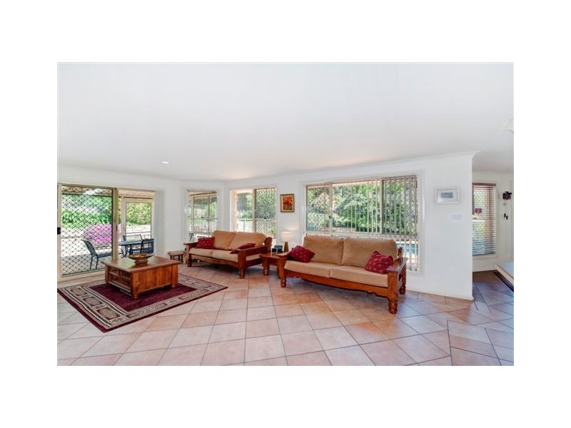 83 Silky Oak Drive, Caves Beach NSW 2281