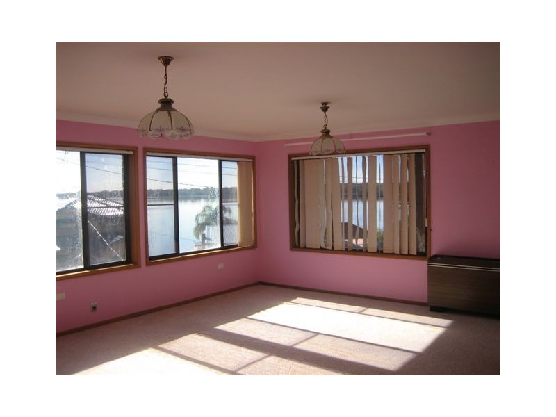 23 Scott Road, Mannering Park NSW 2259