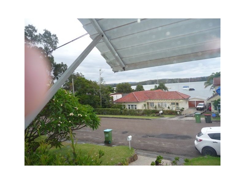 22 Kenilworth Street, Mannering Park NSW 2259