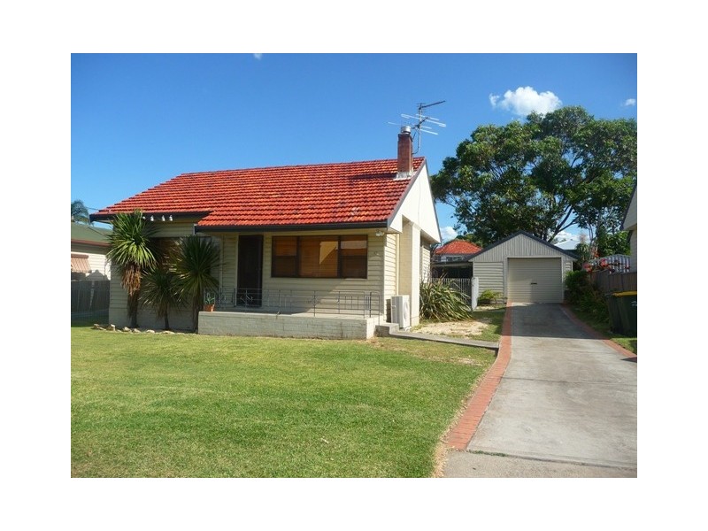 12 Cobbin Parade, Belmont NSW 2280